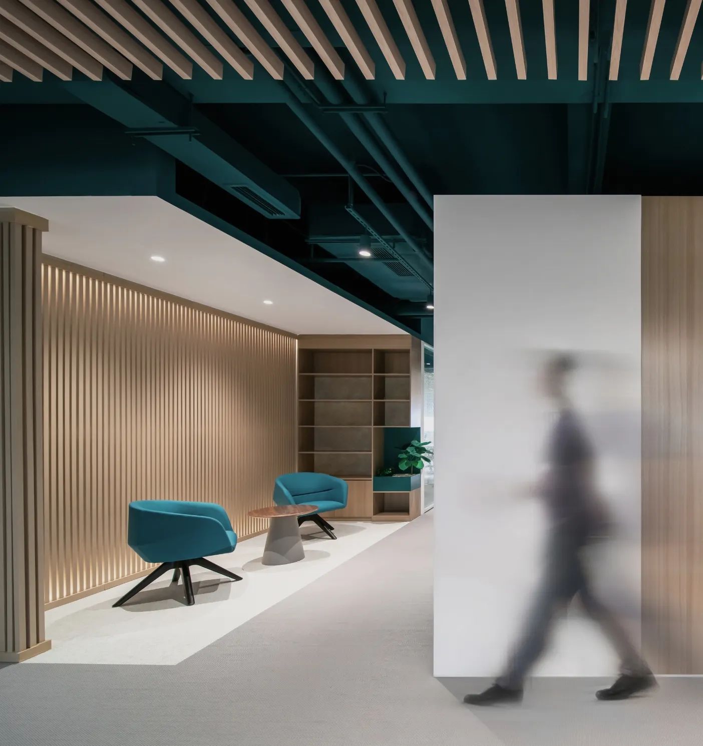 Office_Construction_Company_Serv.webp